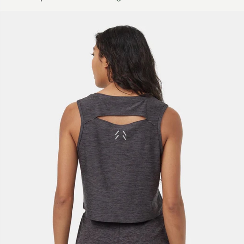Active Soft Knit Light Crew Tank (Crop) NWT